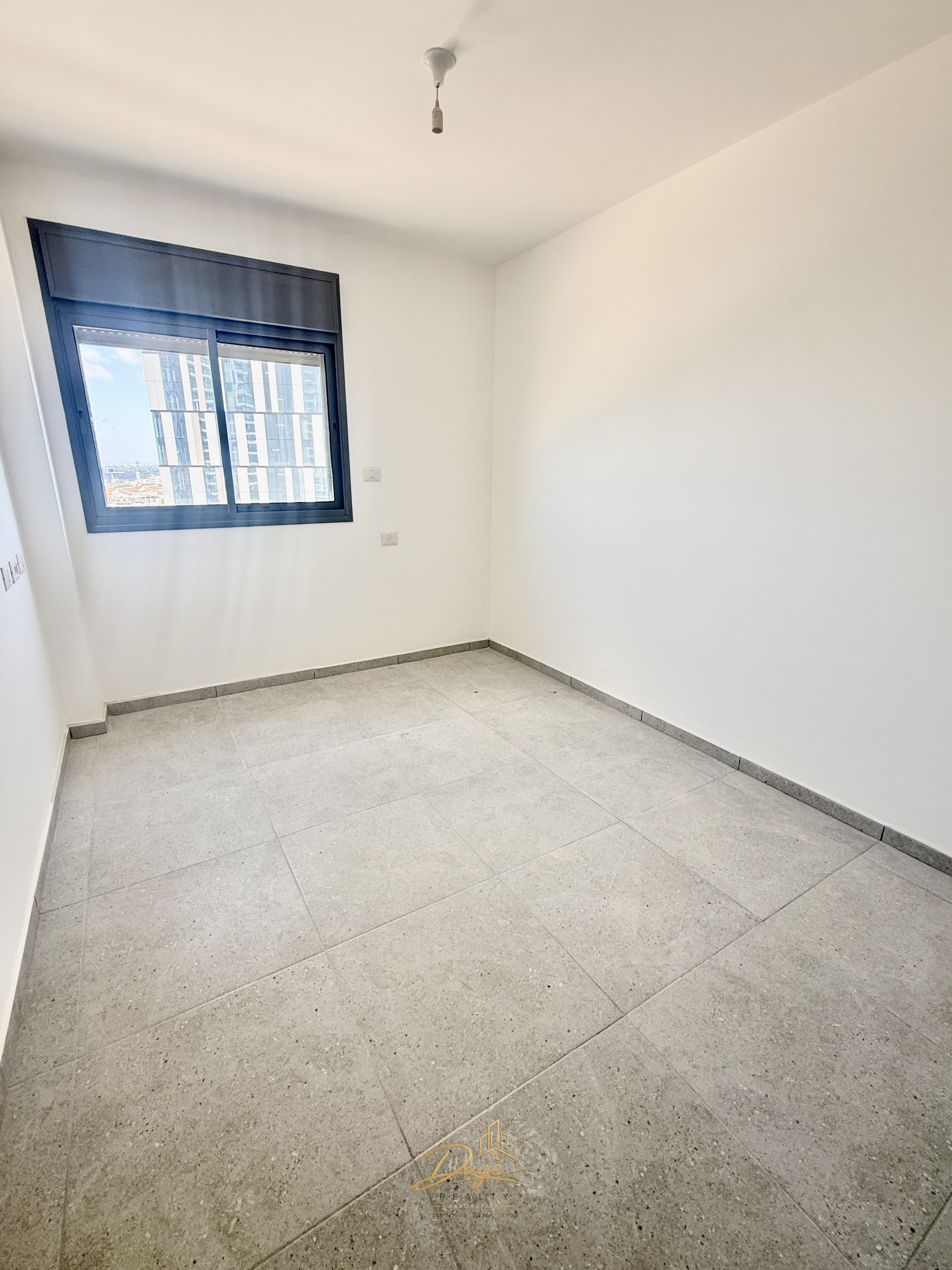 Agam 3 - Immeuble Neuf - 4 Pièces à louer — photo 7
