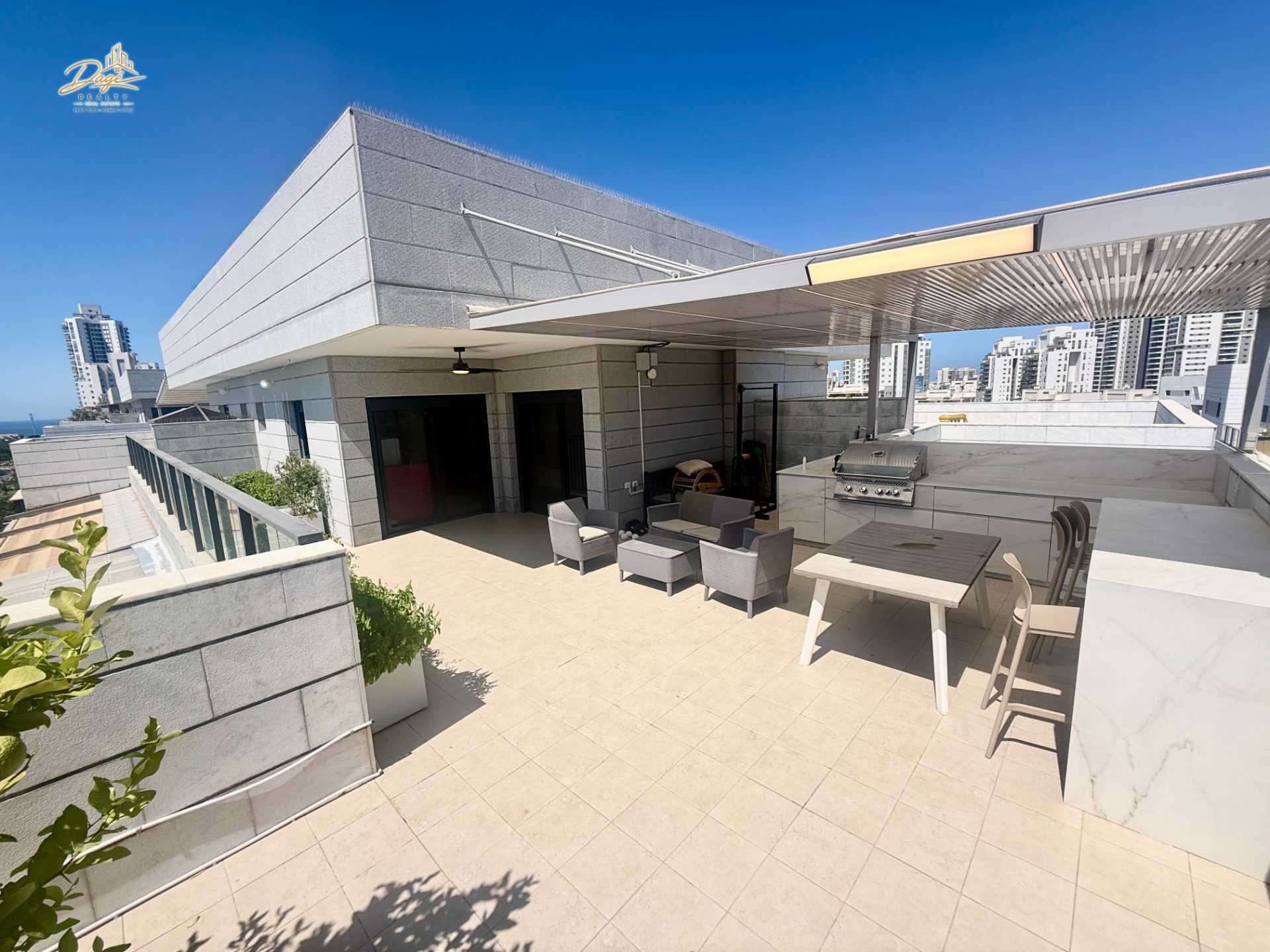 Agamim - Duplex penthouse de 130m2 avec 110m2 de terrasse — Vente, Agamim, Netanya — photo 2