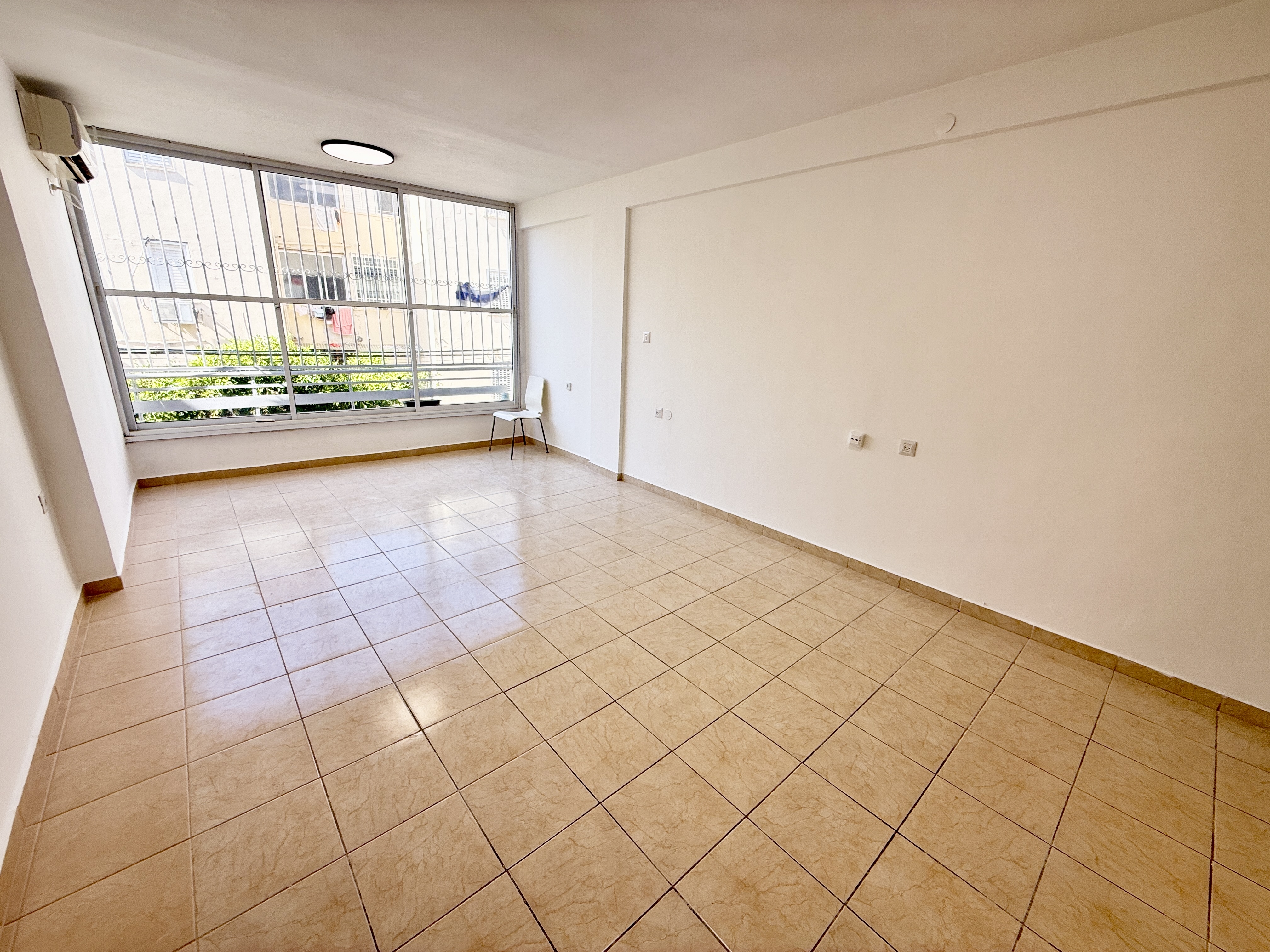 3 Pièces de 60m2 à seulement 5min du Kikar — Location Netanya