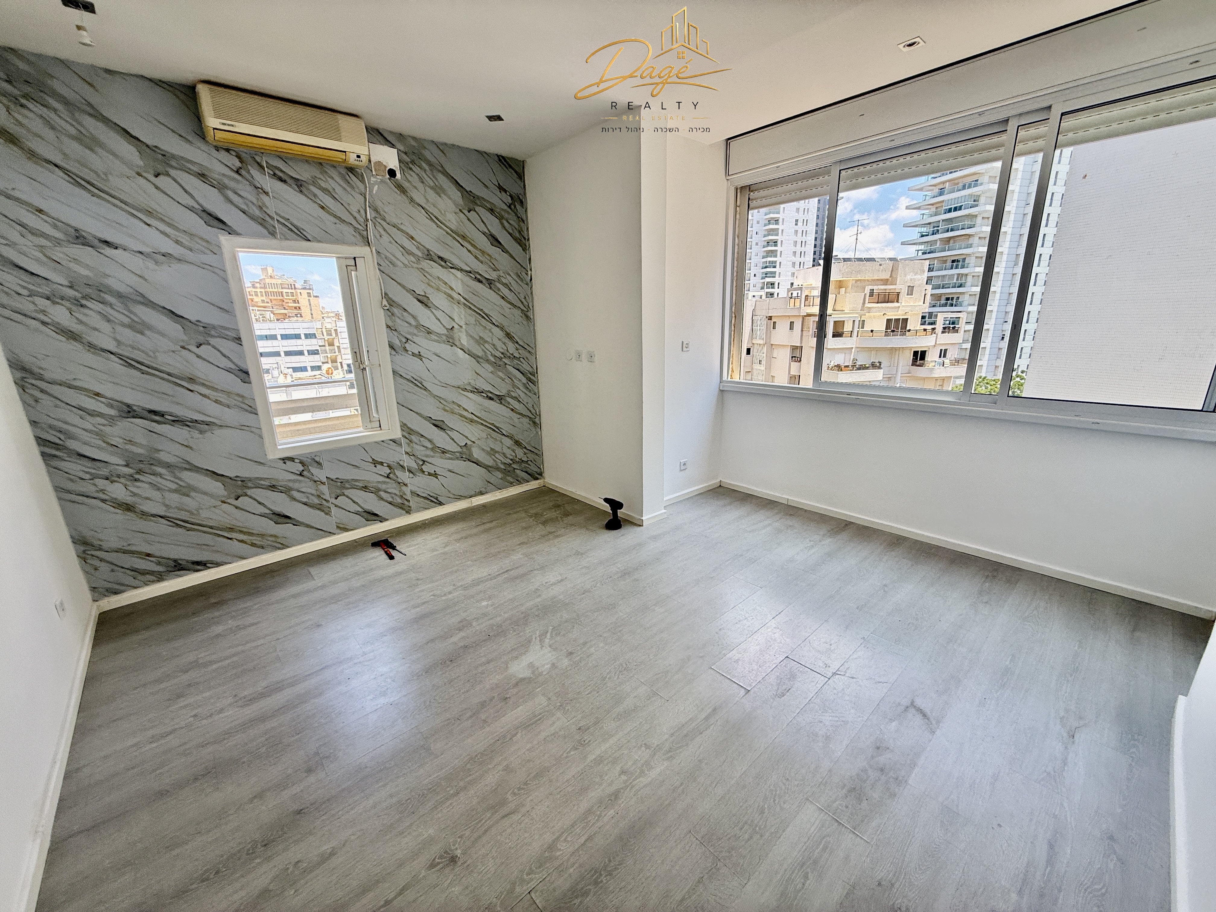4 Pièces avec balcon intérieur  — Proche plage & Kikar — photo 5