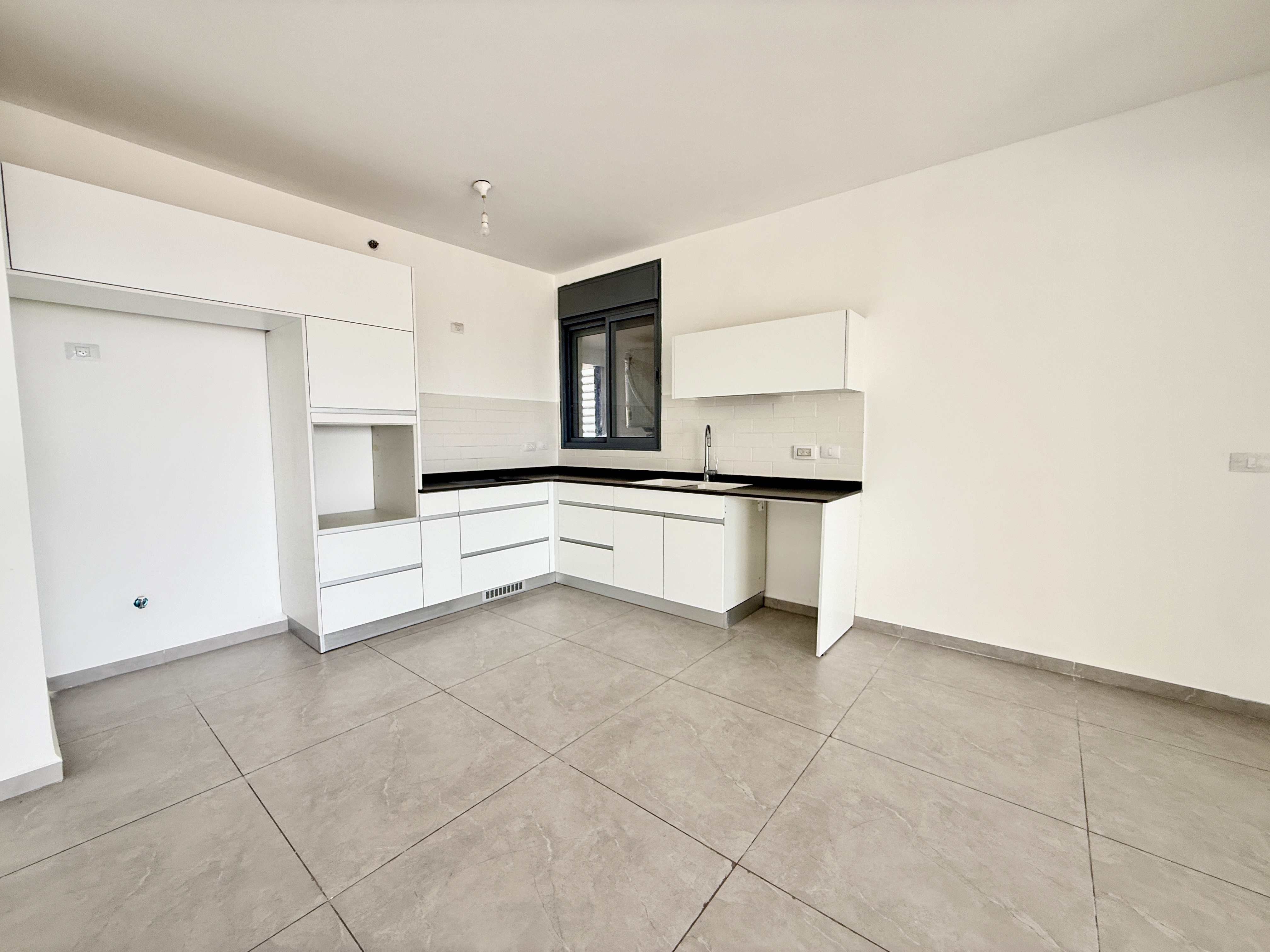 Netanya - Guivat Haprahim - 5 Pièces de 127m2 avec terrasse — Vente, Guivat Haprahim, Netanya — photo 3