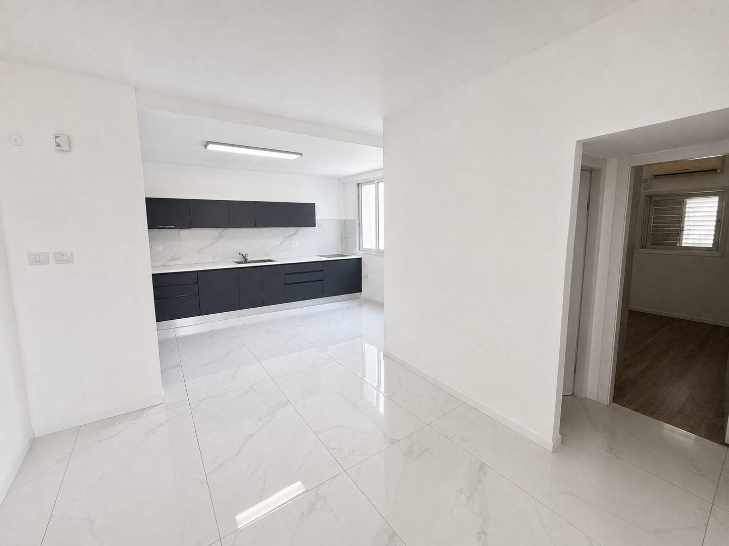 A 5min Du Kikar - Magnifique & grand 4 Pieces de 120m2 — Vente, Kikar Haatsmaut, Netanya — photo 5